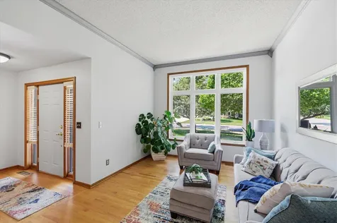 1234 Mill Creek Circle Saint Cloud MN 56303