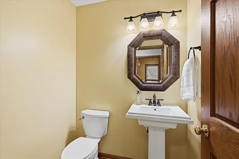 1234 Mill Creek Circle Saint Cloud MN 56303