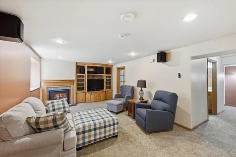 1234 Mill Creek Circle Saint Cloud MN 56303