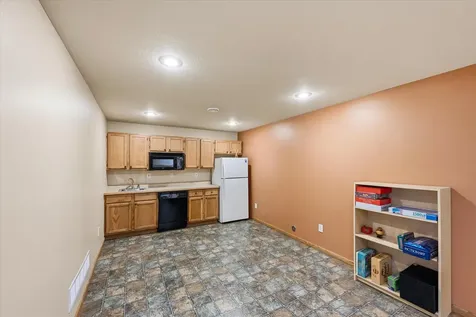 1234 Mill Creek Circle Saint Cloud MN 56303