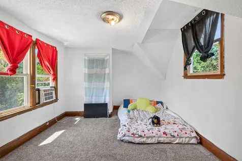 725 California Avenue E Saint Paul MN 55106