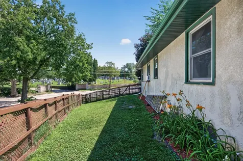 725 California Avenue E Saint Paul MN 55106