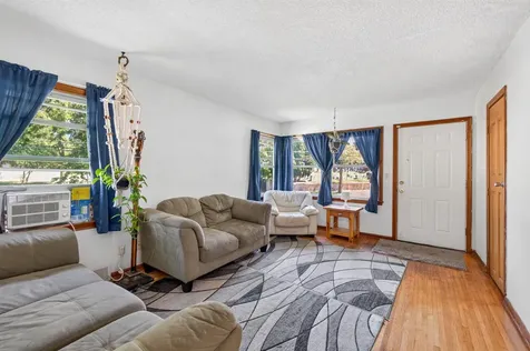 725 California Avenue E Saint Paul MN 55106