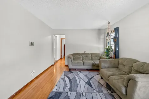 725 California Avenue E Saint Paul MN 55106