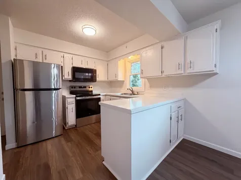 932 Jefferson Avenue Saint Paul MN 55102
