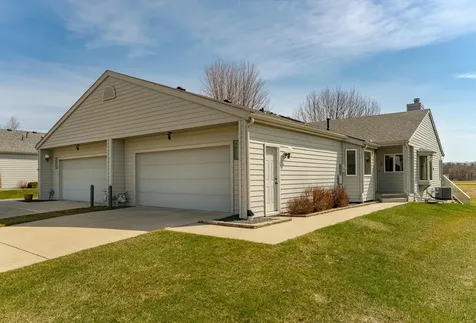 4820 Tee Court SW Rochester MN 55902