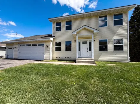 9429 Harkness Avenue S Cottage Grove MN 55016