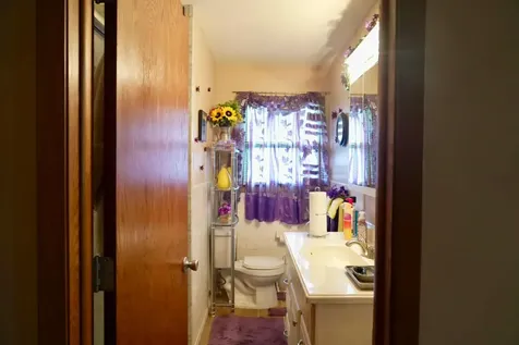 7018 James Avenue N Brooklyn Center MN 55430