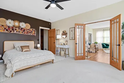 2710 Red Splendor Circle E Maplewood MN 55119