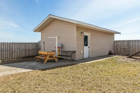 306 6th Street E Finley ND 58230