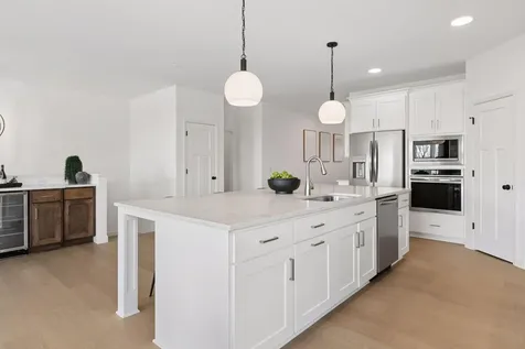 18537 Ifton Way Lakeville MN 55044