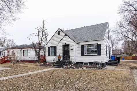 1525 10th Street N Fargo ND 58102