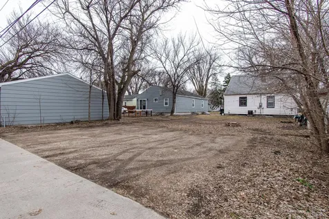1525 10th Street N Fargo ND 58102