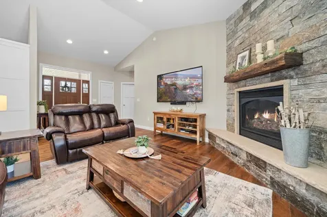 5201 Colonial Court NE Alexandria MN 56308
