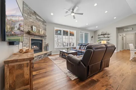 5201 Colonial Court NE Alexandria MN 56308