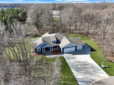 5201 Colonial Court NE Alexandria MN 56308