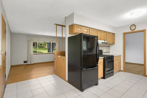70 Kingsview Lane N Plymouth MN 55447