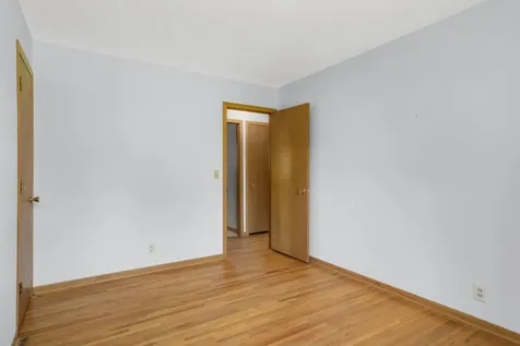 70 Kingsview Lane N Plymouth MN 55447