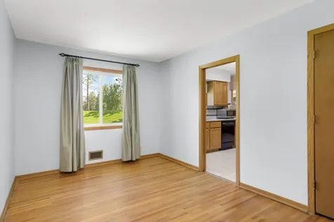 70 Kingsview Lane N Plymouth MN 55447