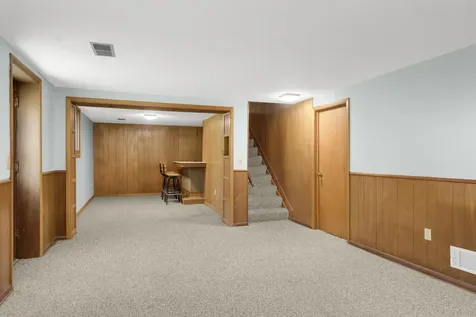 70 Kingsview Lane N Plymouth MN 55447