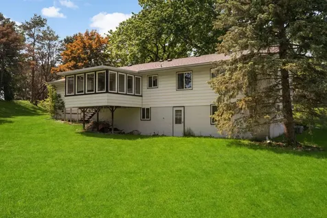 70 Kingsview Lane N Plymouth MN 55447