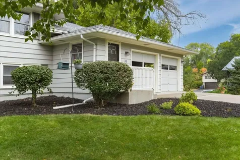 36 Western Terrace Golden Valley MN 55426