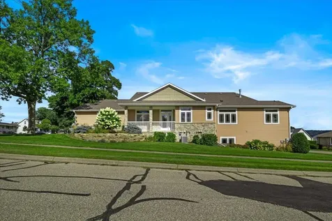 1329 S Oak Street Lake City MN 55041