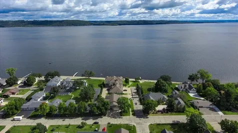 1329 S Oak Street Lake City MN 55041