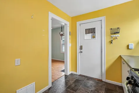 1694 Ivy Avenue E Saint Paul MN 55106
