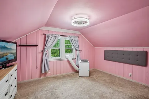 1694 Ivy Avenue E Saint Paul MN 55106