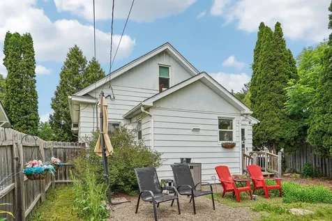 1694 Ivy Avenue E Saint Paul MN 55106
