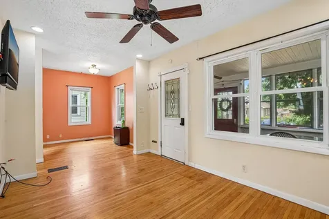1694 Ivy Avenue E Saint Paul MN 55106