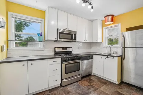 1694 Ivy Avenue E Saint Paul MN 55106