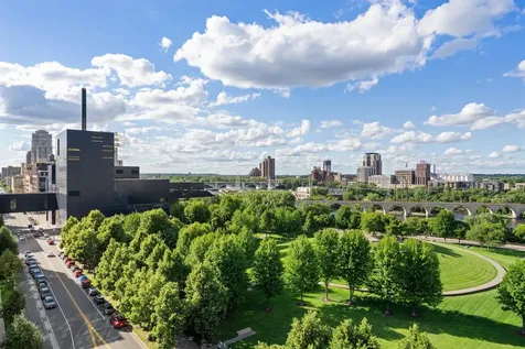 215 10th Avenue S Minneapolis MN 55415