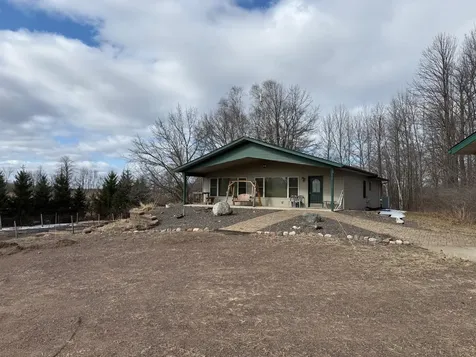 41273 Swede Alley Hinckley MN 55037