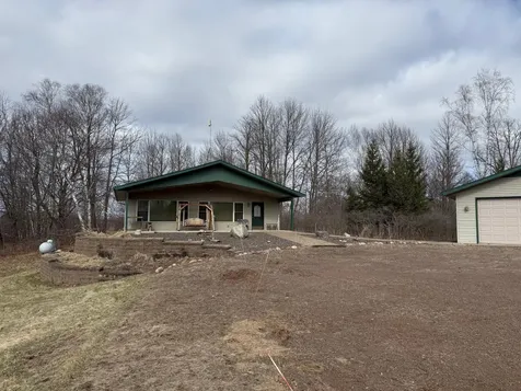 41273 Swede Alley Hinckley MN 55037