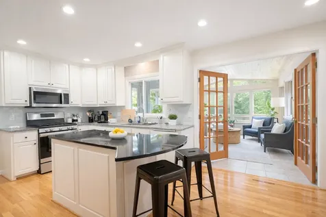 9130 Flyway Circle Eden Prairie MN 55347