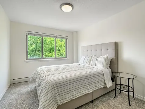 2727 W 43rd Street Minneapolis MN 55410