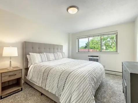 2727 W 43rd Street Minneapolis MN 55410