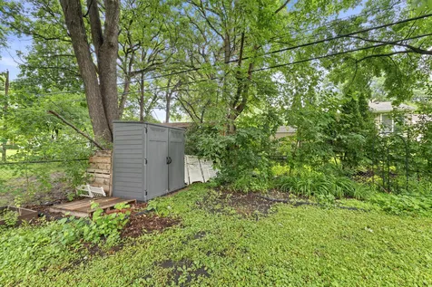 5306 Quebec Avenue N New Hope MN 55428