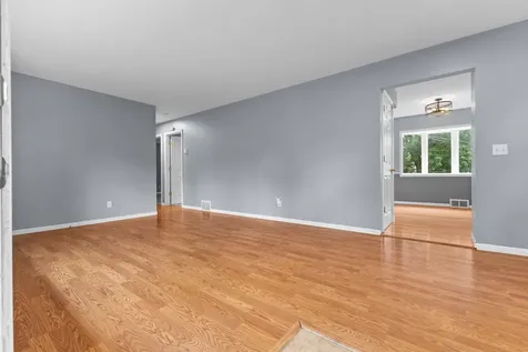 5306 Quebec Avenue N New Hope MN 55428