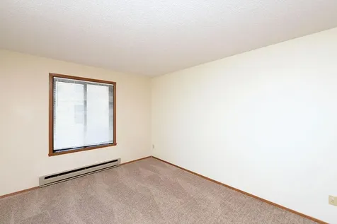 3211 15th Avenue S Fargo ND 58103