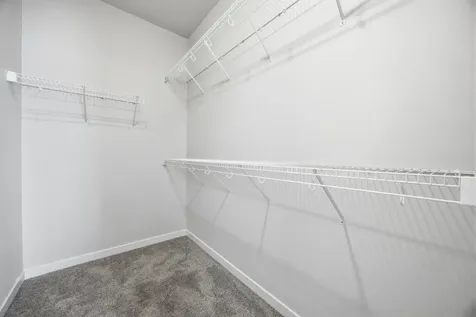 7494 Eagle Pointe Drive S Fargo ND 58104