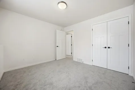 7494 Eagle Pointe Drive S Fargo ND 58104