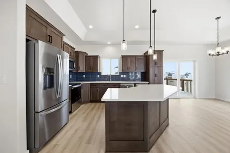 7494 Eagle Pointe Drive S Fargo ND 58104