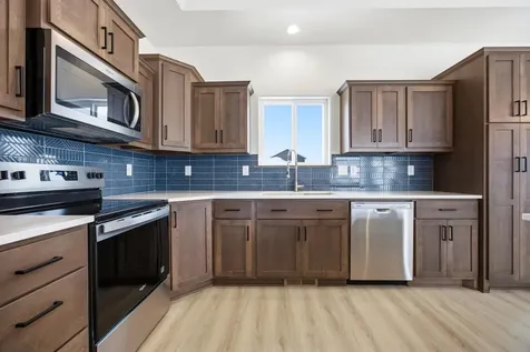 7494 Eagle Pointe Drive S Fargo ND 58104