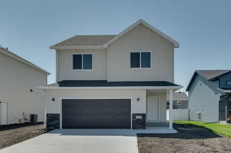 2517 36th Avenue S Moorhead MN 56560