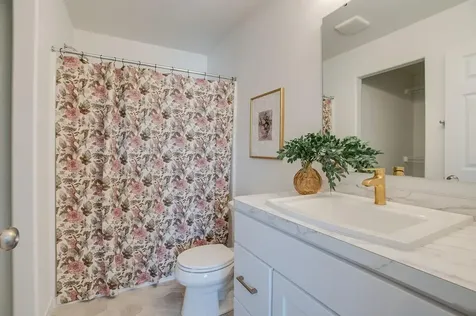 2517 36th Avenue S Moorhead MN 56560