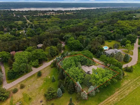 282 Croixview Drive S Afton MN 55001