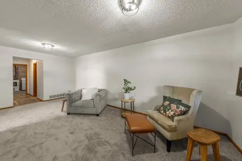 14808 Lower Endicott Way Apple Valley MN 55124